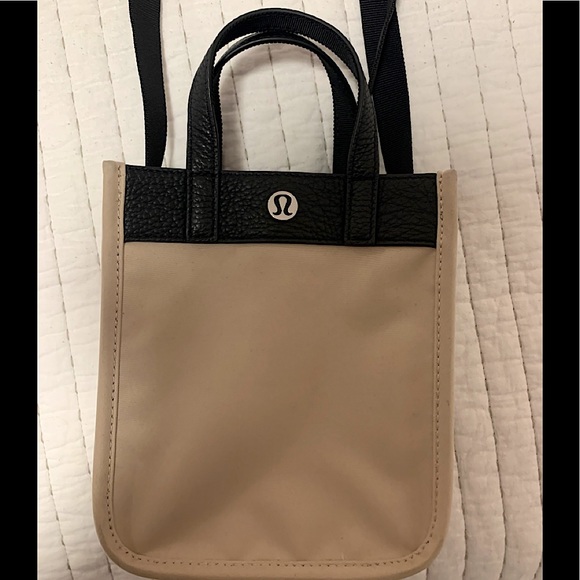 lululemon athletica Handbags - LULULEMON Now and Always Micro tote (Pre-owned)